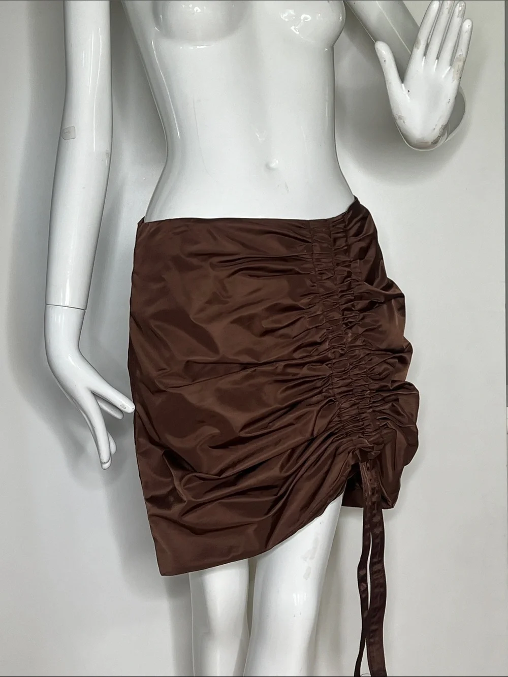 Ganni Sz 38 Brown Ruche Front Pull Lightly Structured Nylon Mini Skirt - New